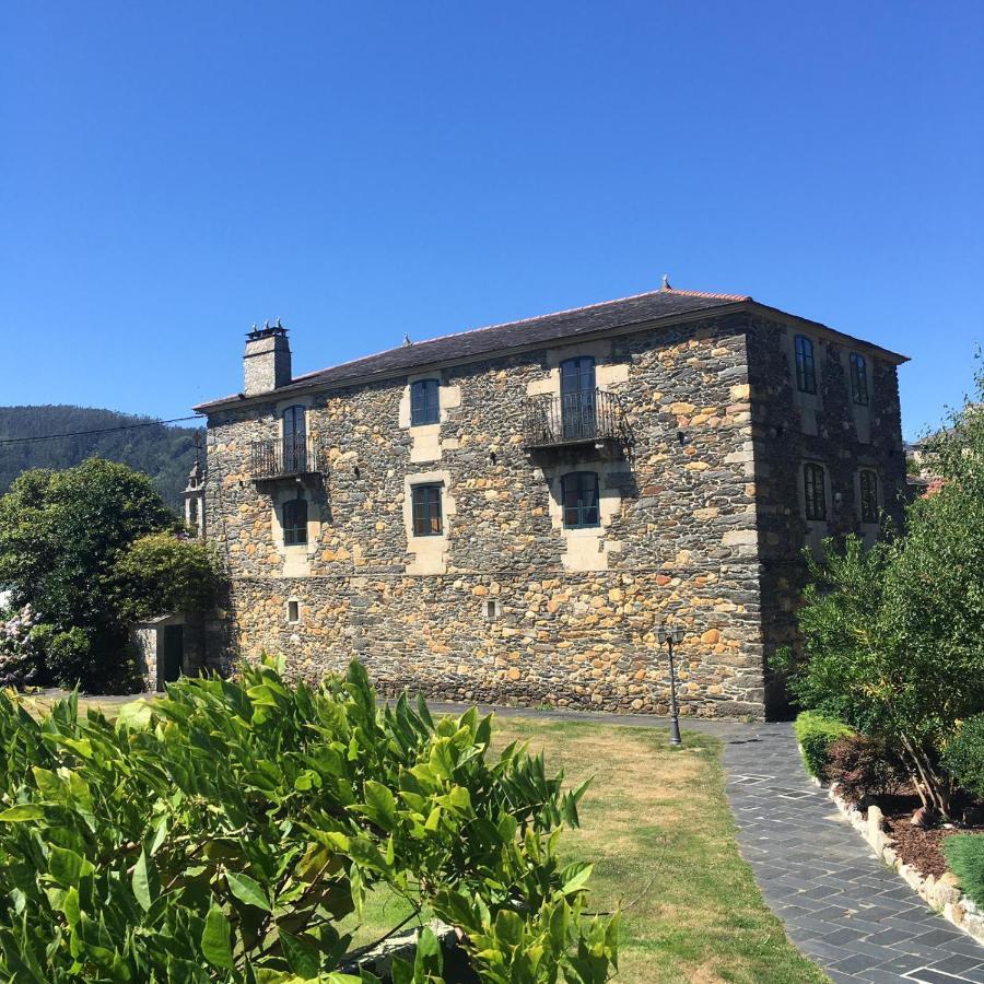 Pazo Da Trave Hotel Viveiro Luaran gambar