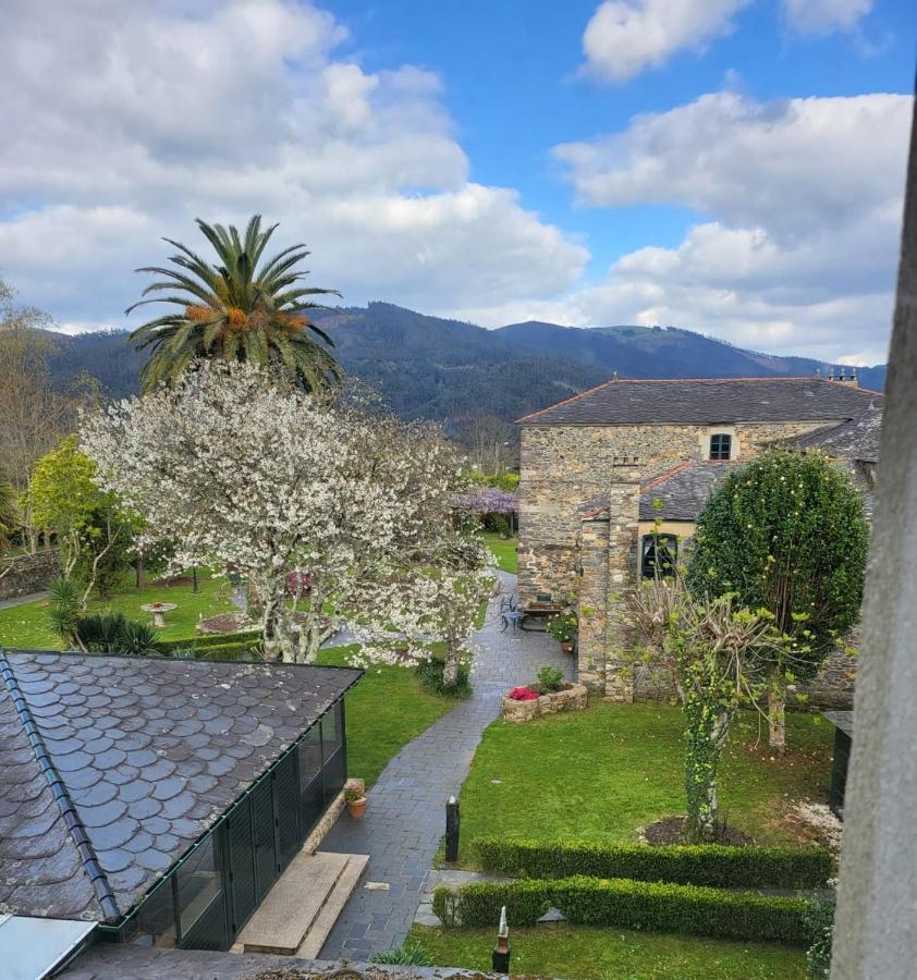 Pazo Da Trave Hotel Viveiro Luaran gambar